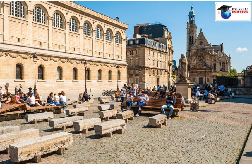 Forbes India: Home or overseas education article image